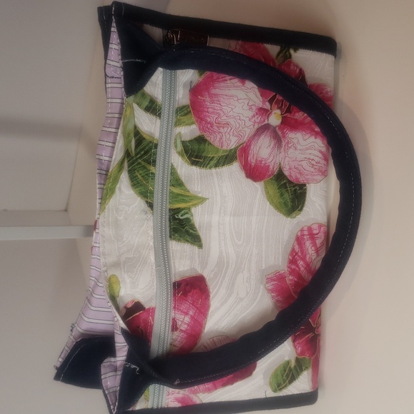 Handmade Mini Handbag - Picture 9 of 9